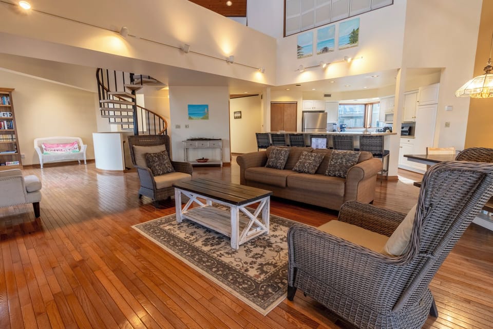 Main Level | Living Room