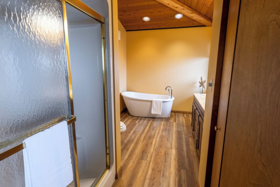 Second Level | Bath 1 | Attached to Bedroom 2
