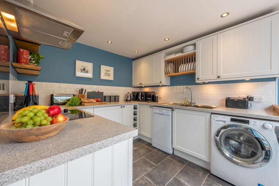 Ground floor: Kitchen