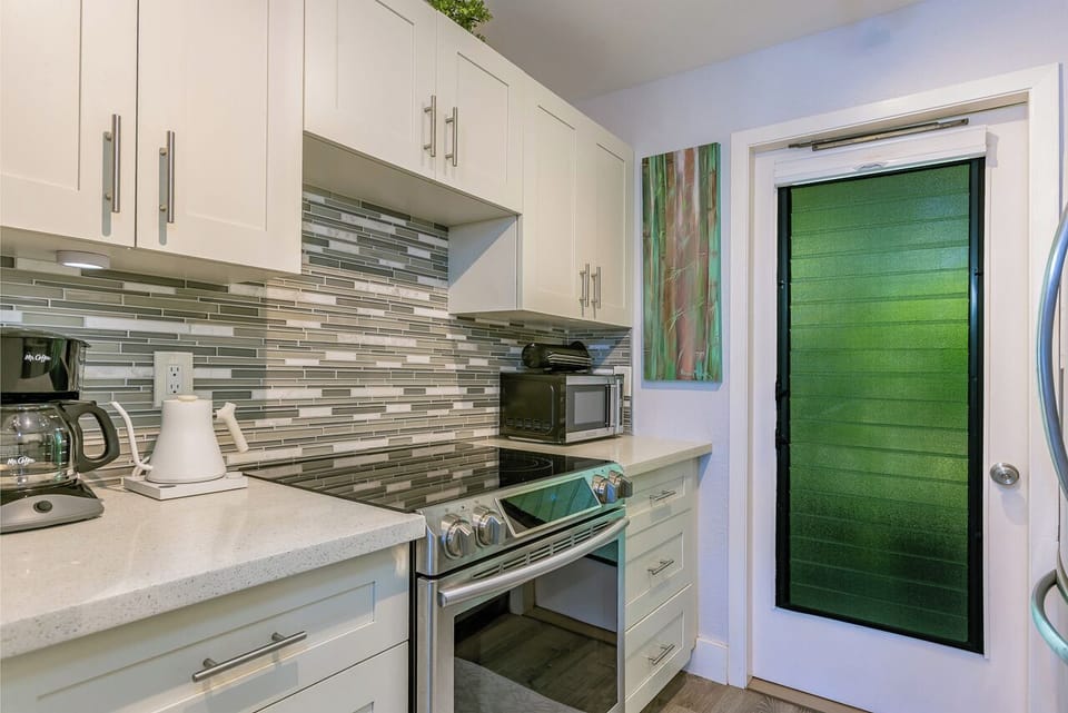 Smooth top oven makes for easy clean up!