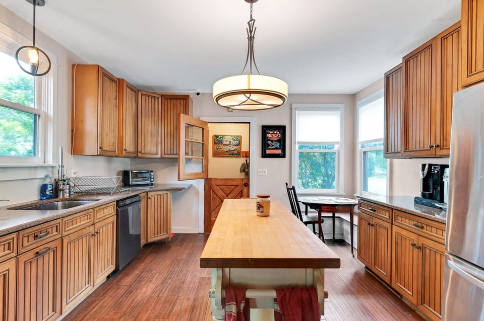 Hardwood, Flooring, Indoors, Room, Kitchen