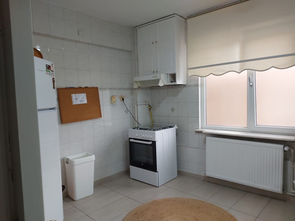 First Floor:Kitchen
