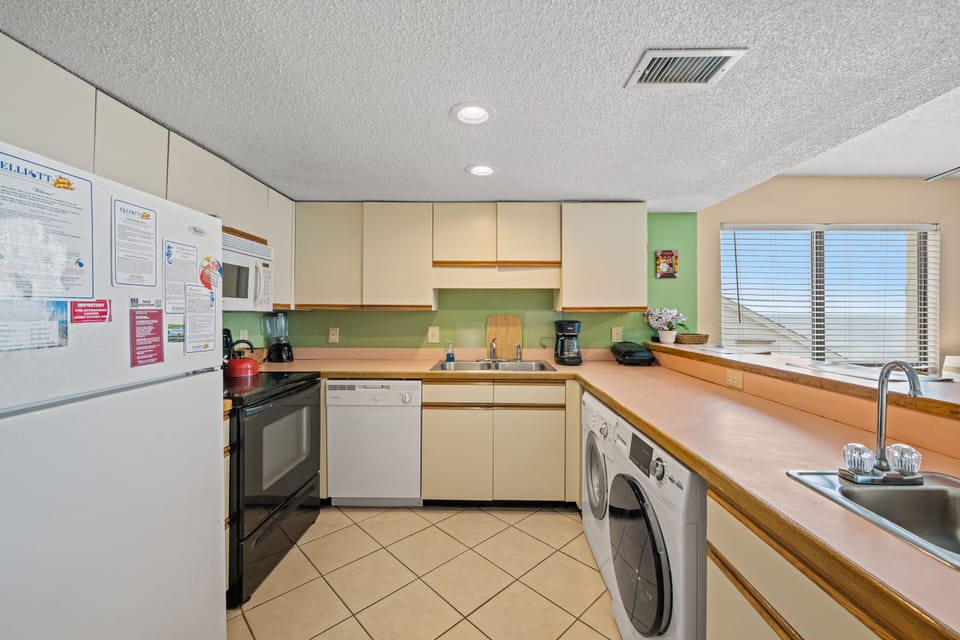 A fully stocked kitchen makes meal preparation a breeze.