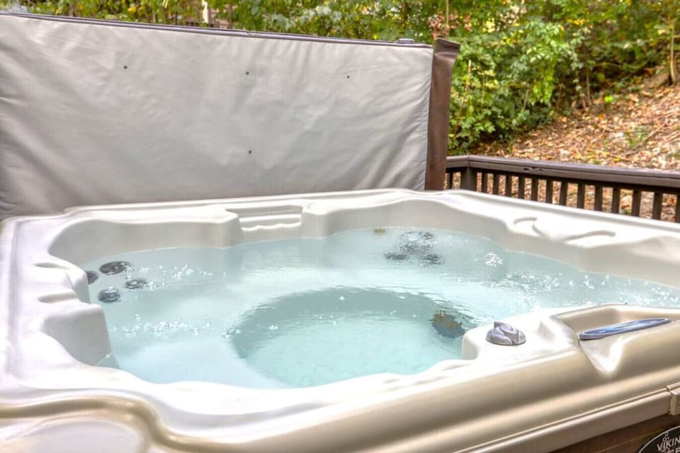 6 person hot tub awaits after a day on the lake or a cool evening to relax