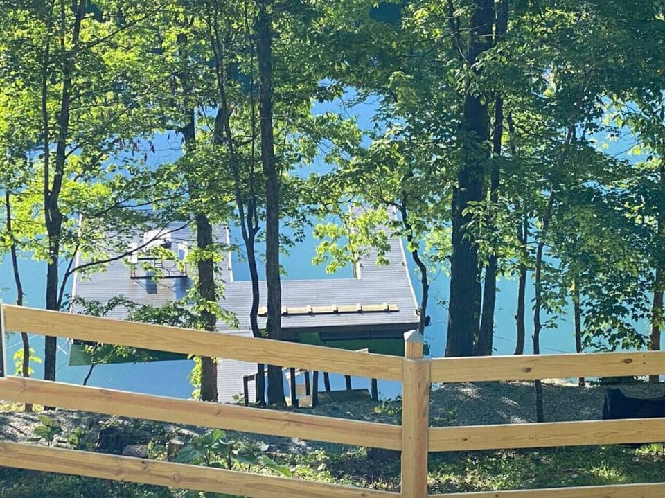All this dock needs is you and your group!