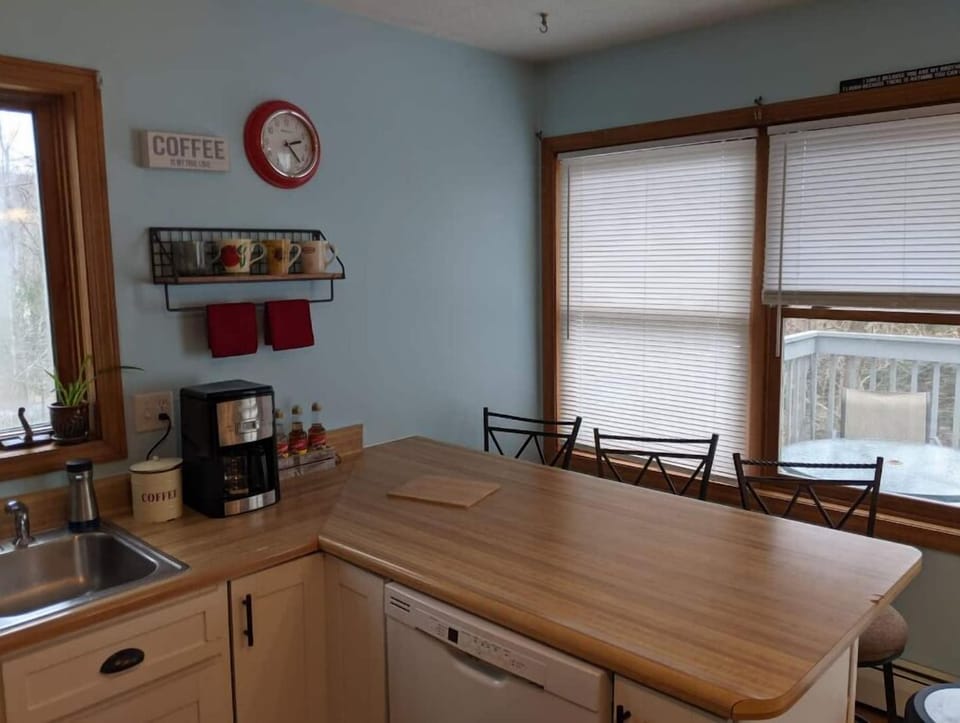 breakfast counter