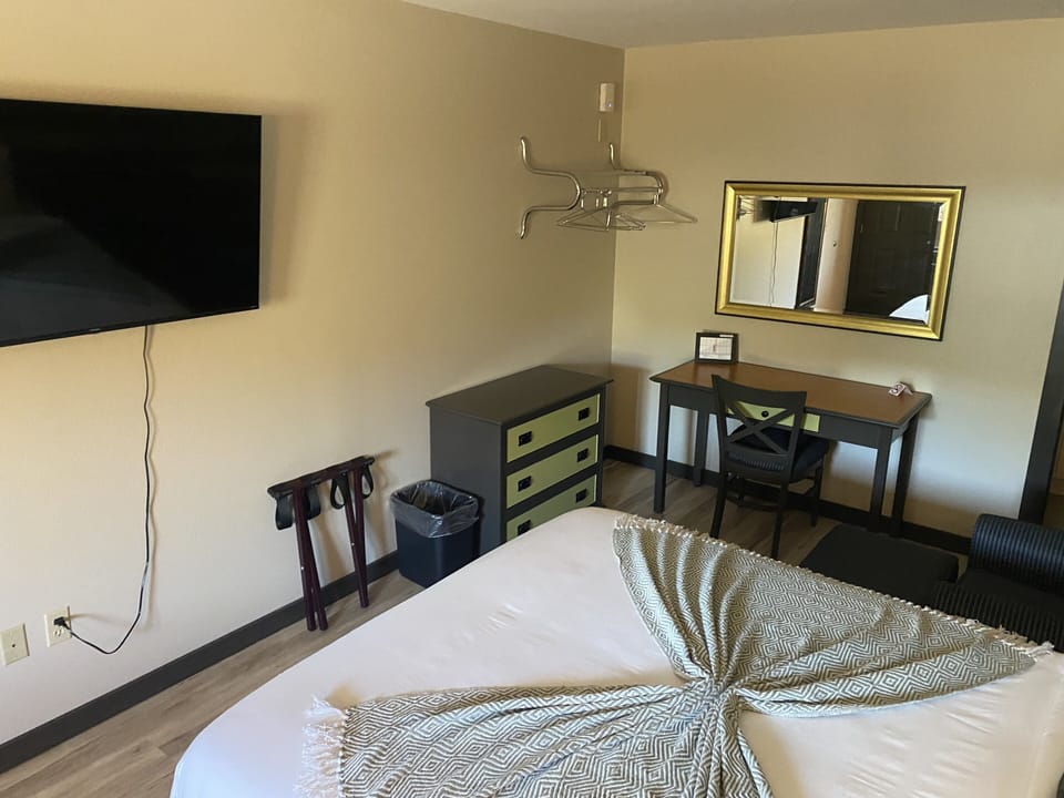 This unit is  great for business trips, or home work while vacationing 
