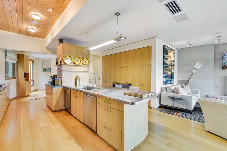 Kitchen Bar