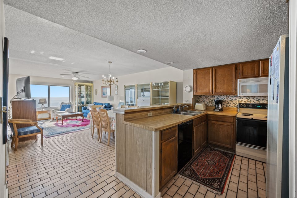 Plenty of counter space for the whole family to cook a meal together.