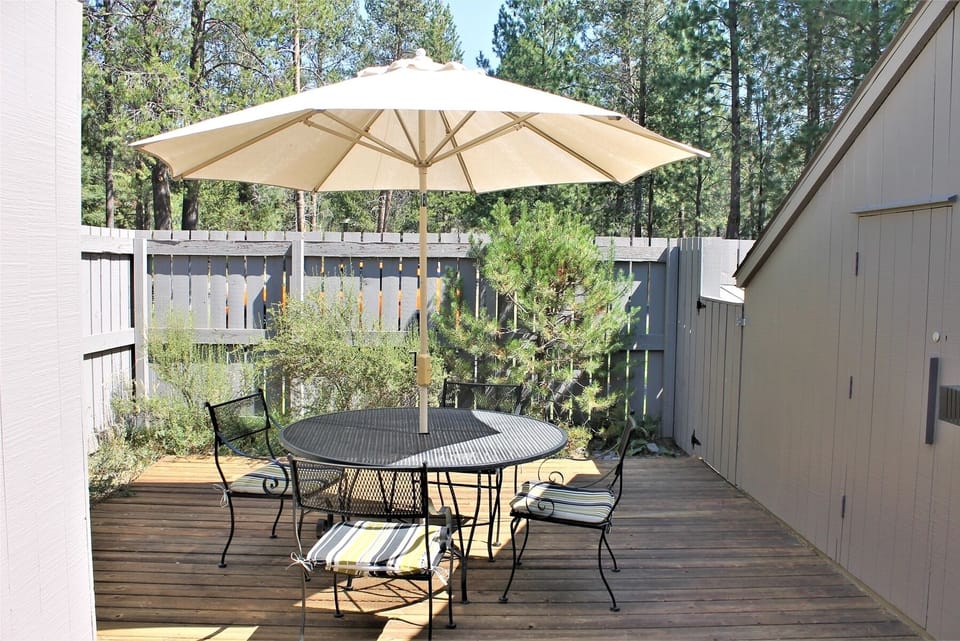 Private deck off the Dining area with Grill and Outside Eating