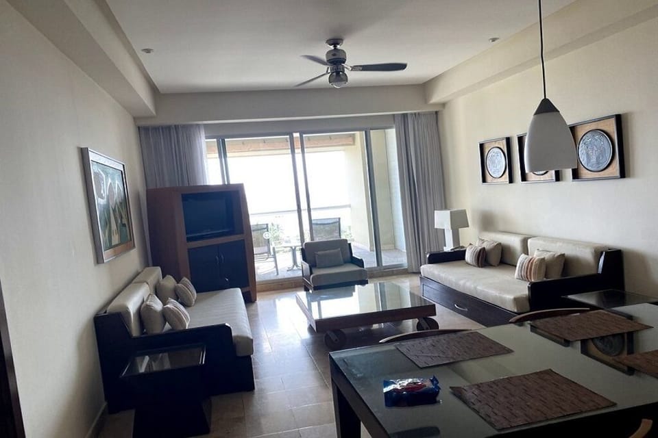 Snapshot of Living Room