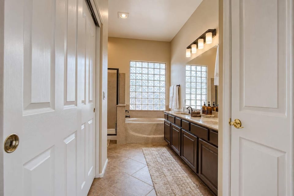 Primary ensuite bathroom 