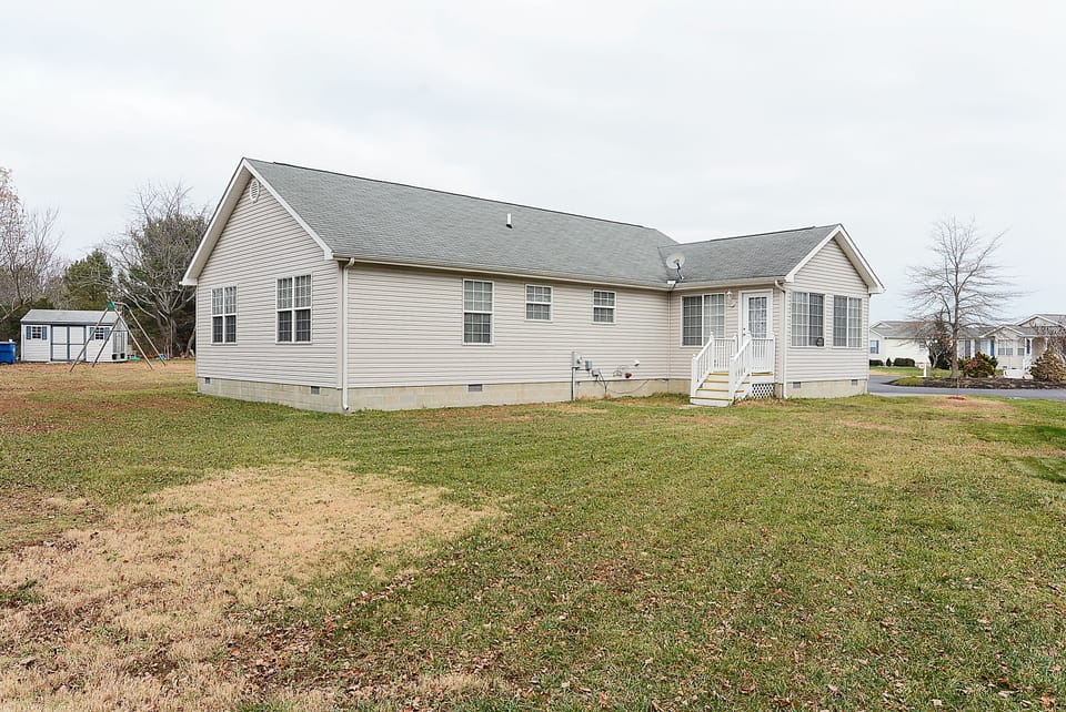 Exterior,Back Elevation,