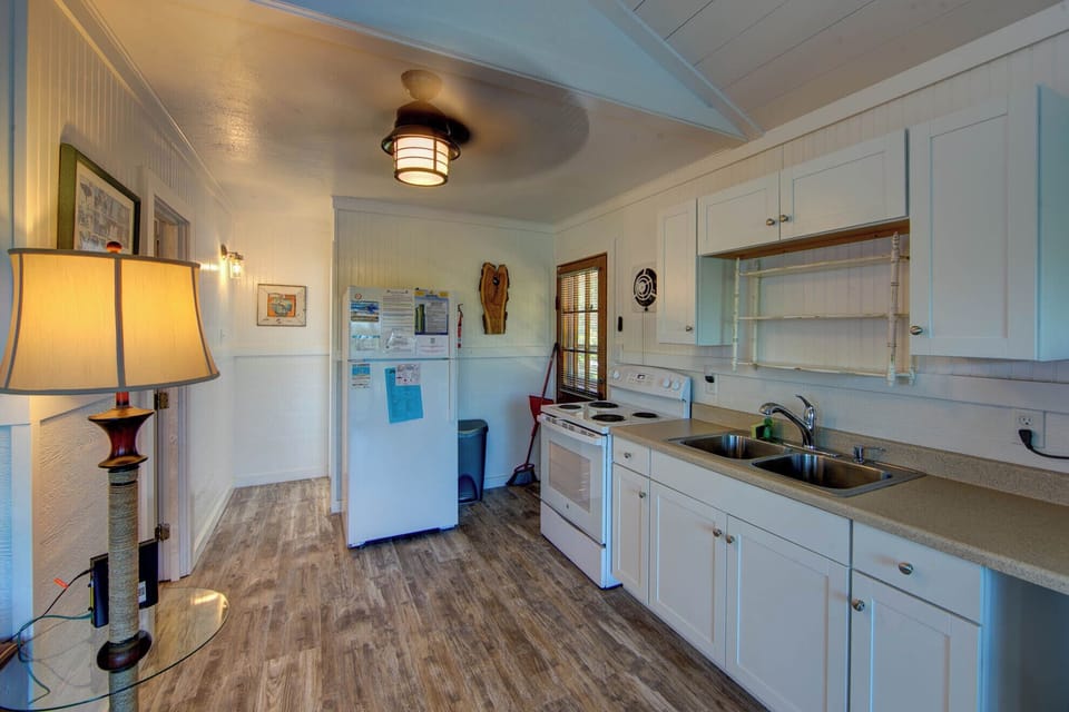 Kitchen (2)