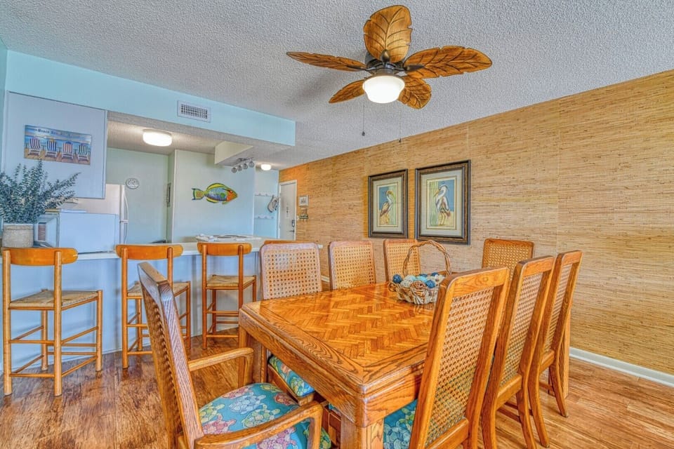 Sea Cloisters II 303A