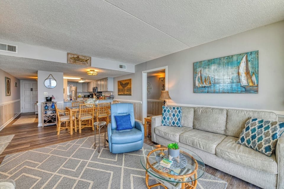 Horizon East Penthouse C