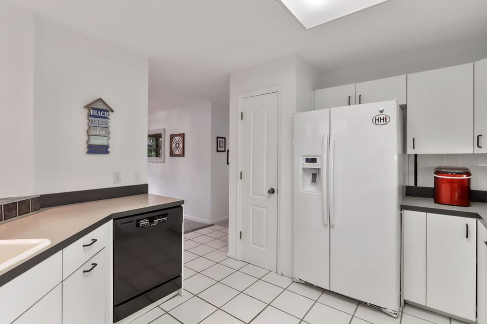 Spacious kitchen with tons of storage.