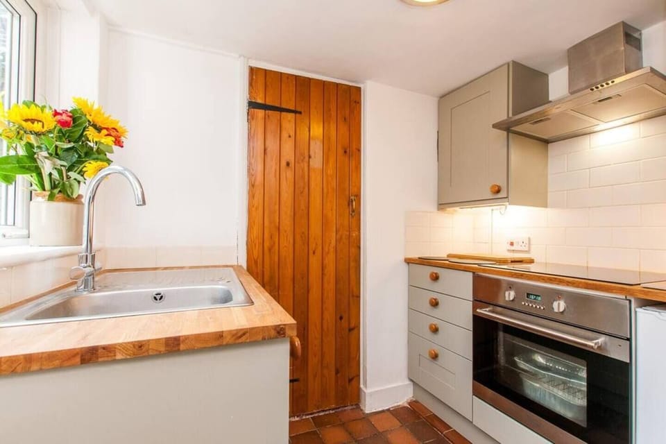 Kitchen and Utility