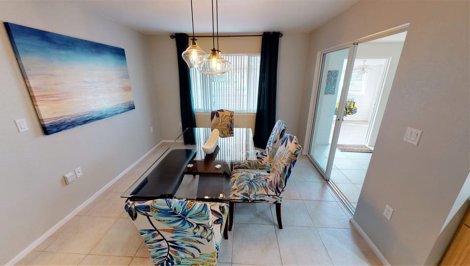 Dining room table 