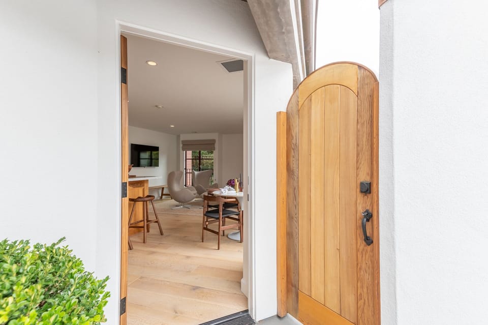 Front door to the one bedroom apartment. 30 day minimum rental. 
