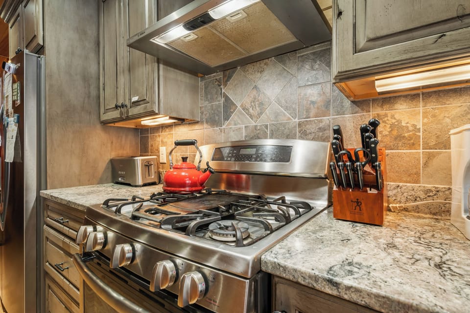 Fully equipped kitchen