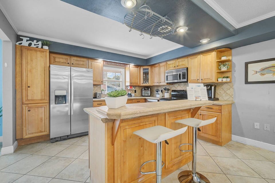Breakfast bar provides additional space