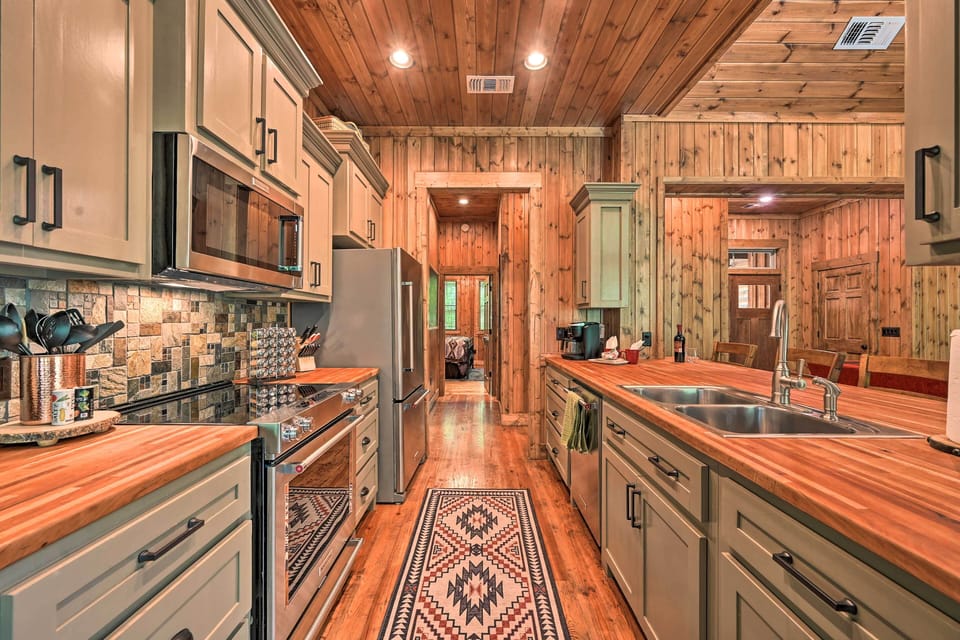 Kitchen | Fully Equipped