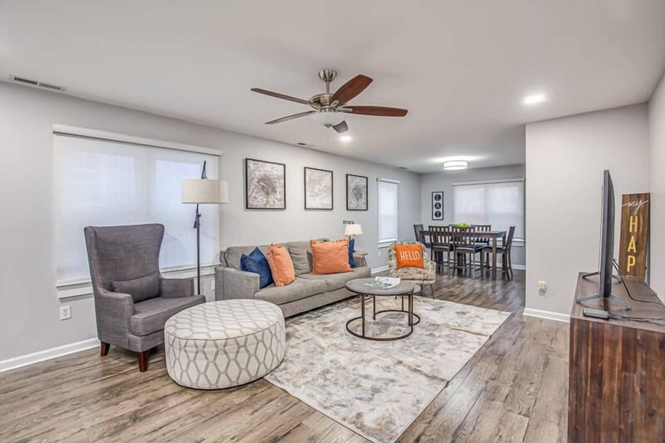 "Great place. Conveniently located, clean, comfortable, and professional. Lots of space and privacy." - Lars U. 5 Star Airbnb Review 