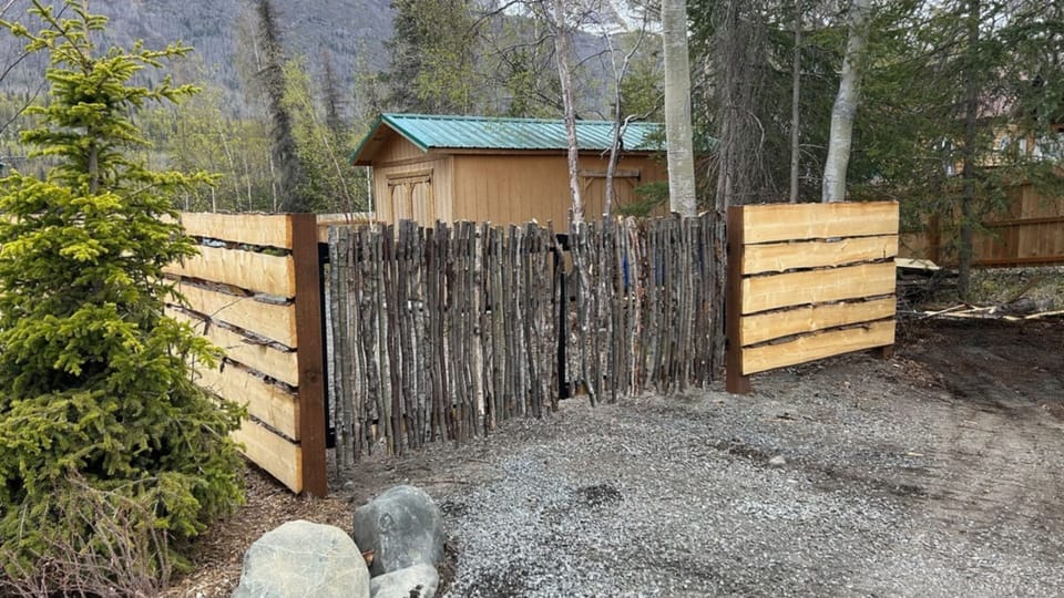Willow Gate to allow access to dock and Cabin