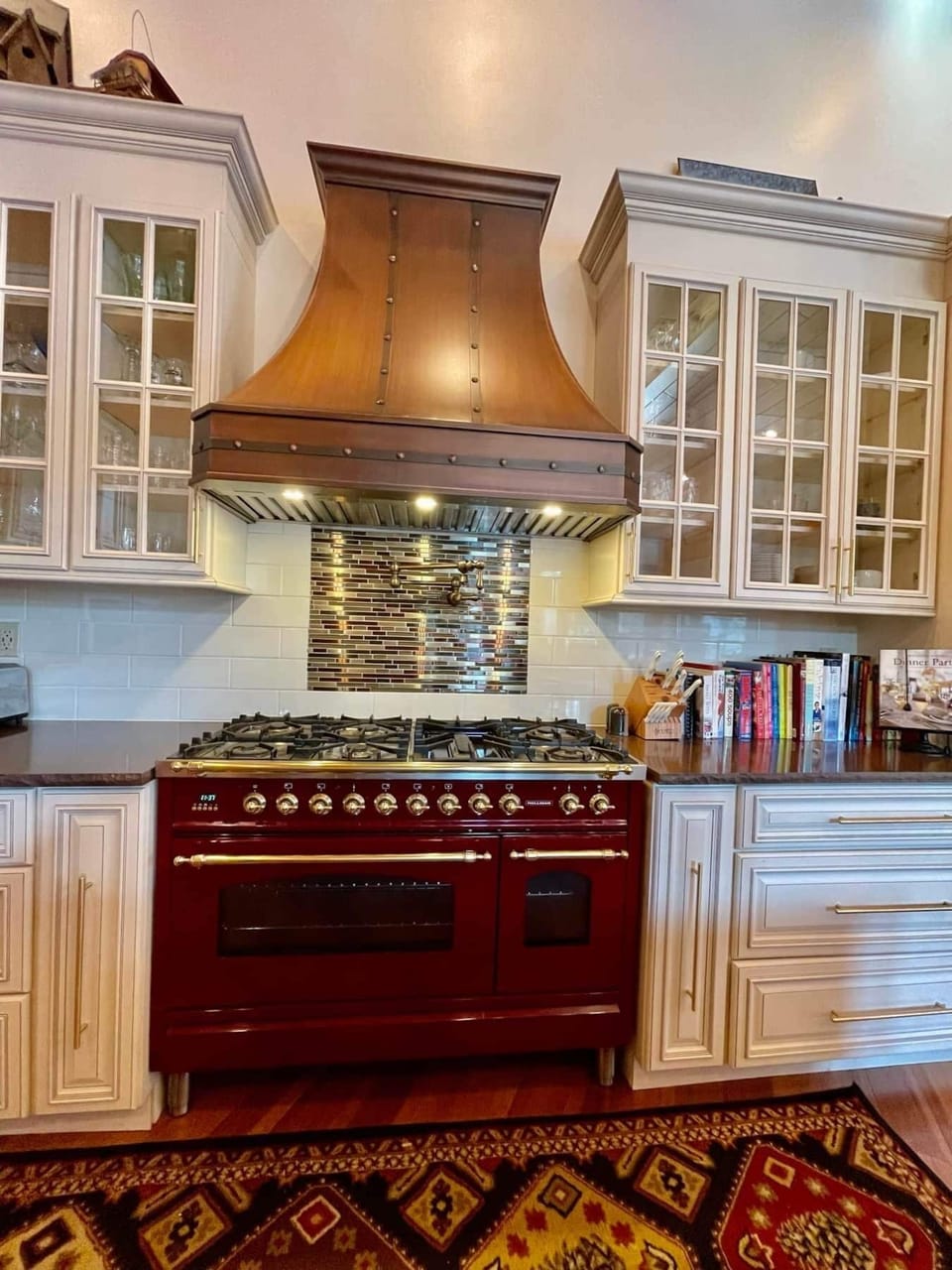 Kitchen Range and plenty of cook books