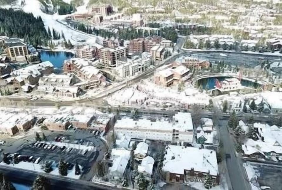 Condo is in the Lower Left