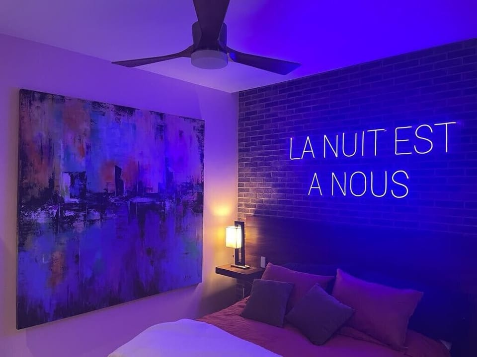 Lighting Feature in Bedroom Wall