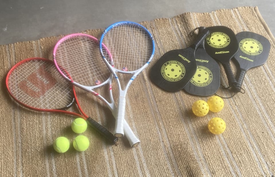 The tennis court is a stones throw away! 