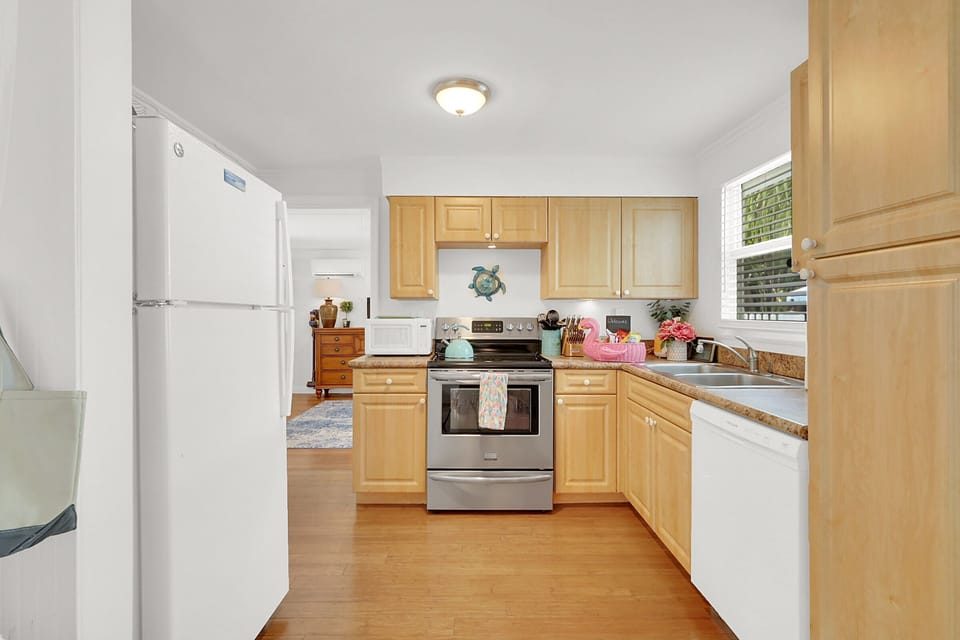 Fully equipped Kitchen for cooking and entertaining.