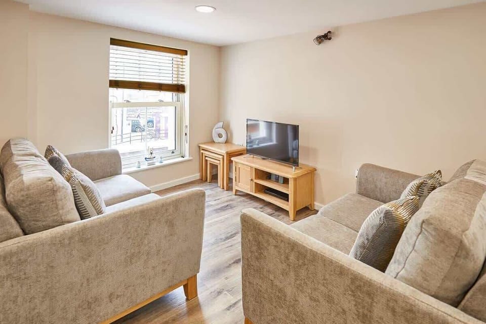 Lobster Pot Apartment, Whitby - Host & Stay