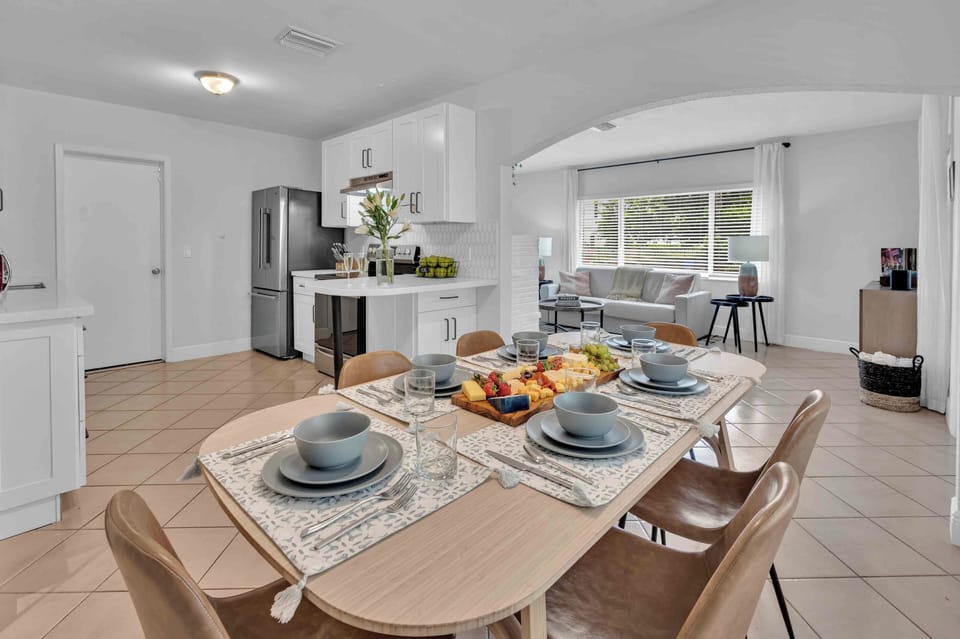 Just past the living area you will find the dining table, with enough seats for up to six people.