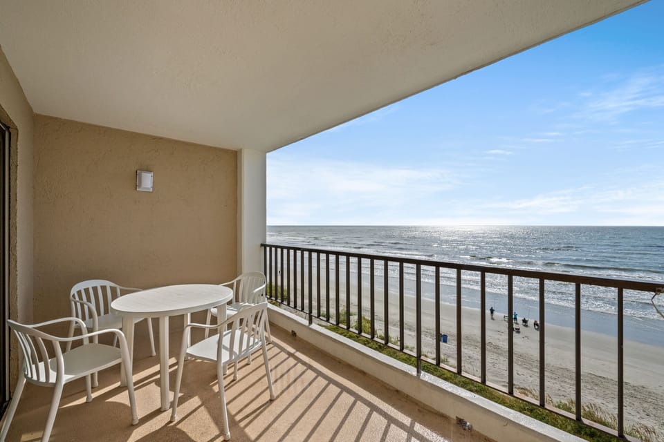 Grab a cup of joe and watch the waves coming in.