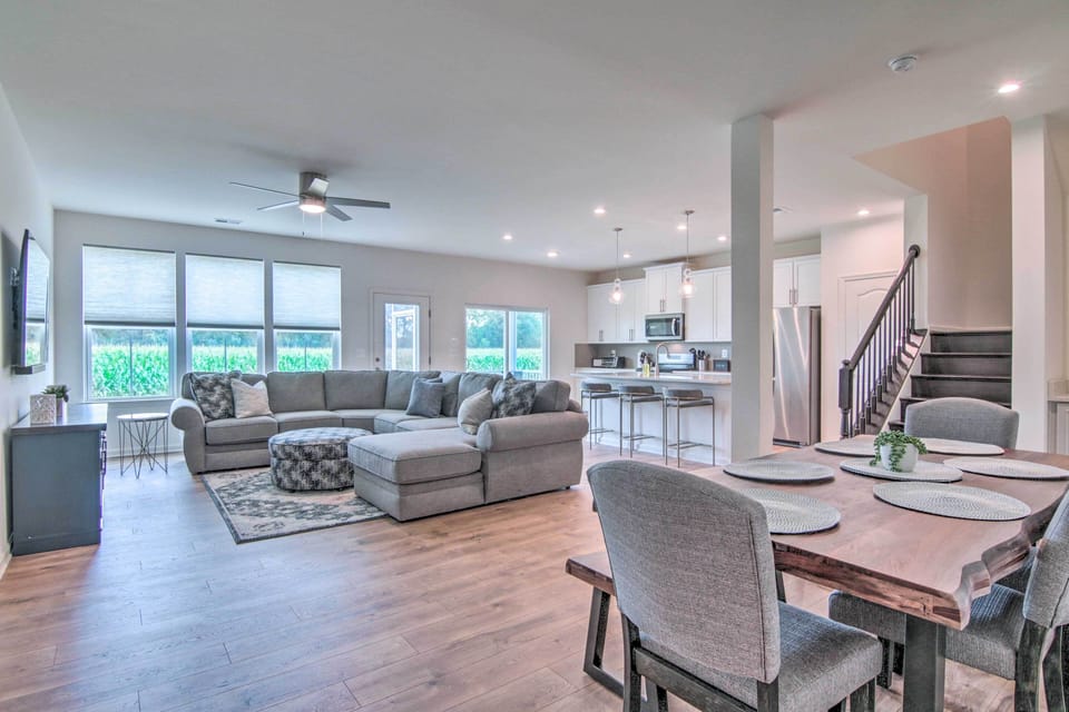 Living Area | Central A/C | Main Level