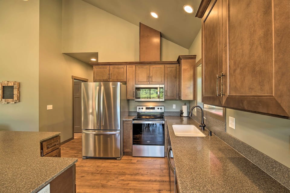 Kitchen | Fully Equipped