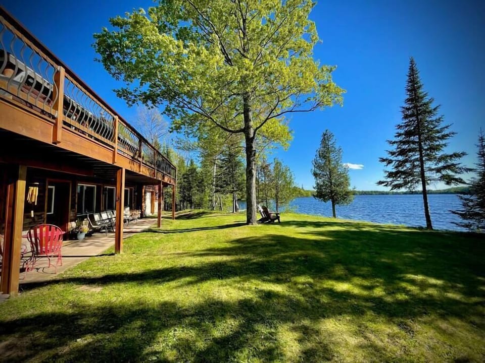 Perfect Lakeside Lawn for Outdoor Games and Relaxation.