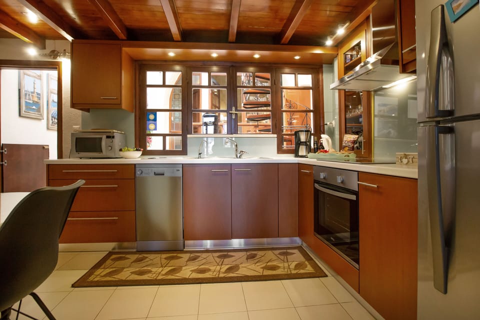 Kitchen fully equipped