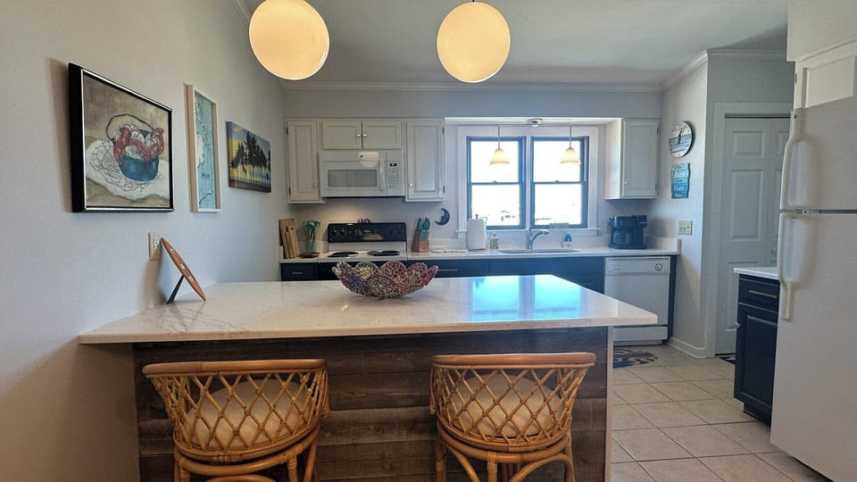 Bar and Kitchen area
