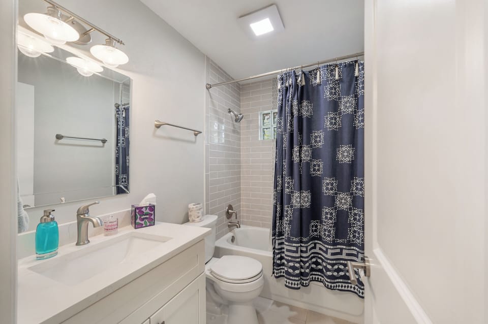 Guest Bathroom Between Third & Fourth Bedrooms
