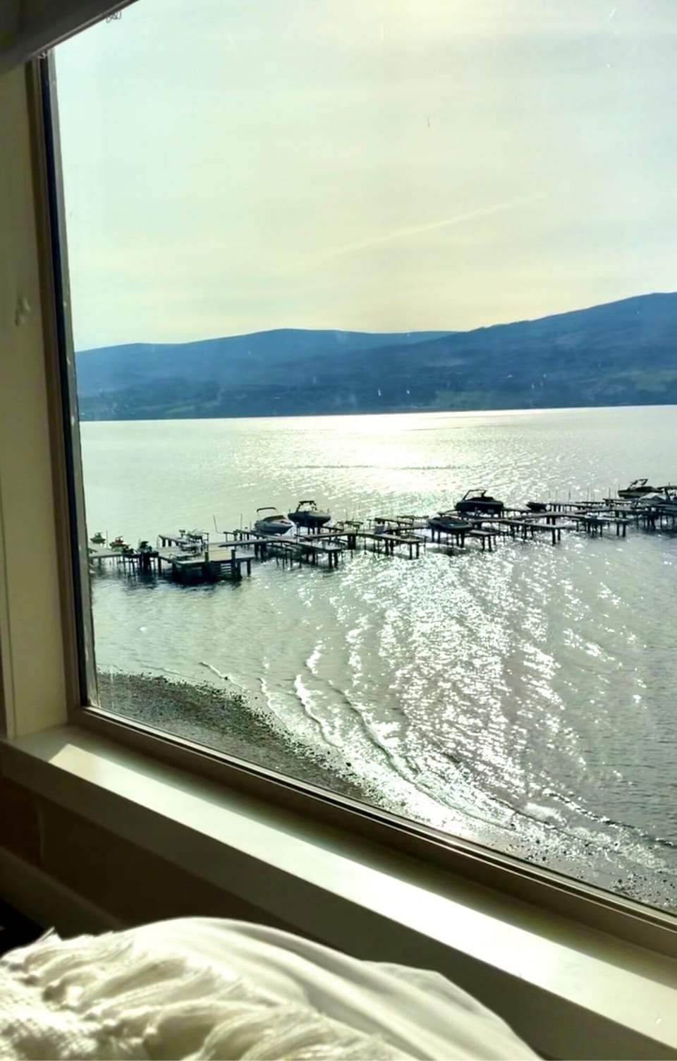 Master Bdrm View of Lake from the Bed