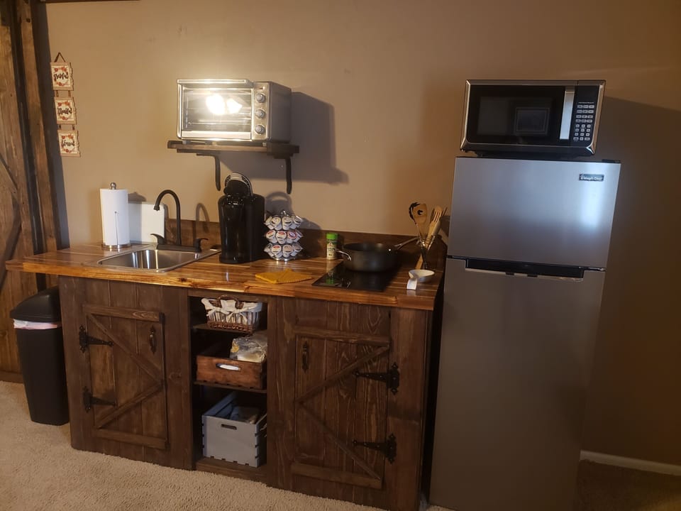 mini kitchen 
