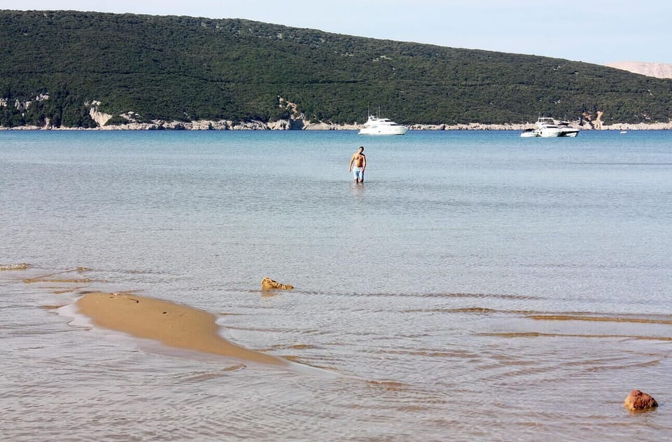 Nearby beaches
