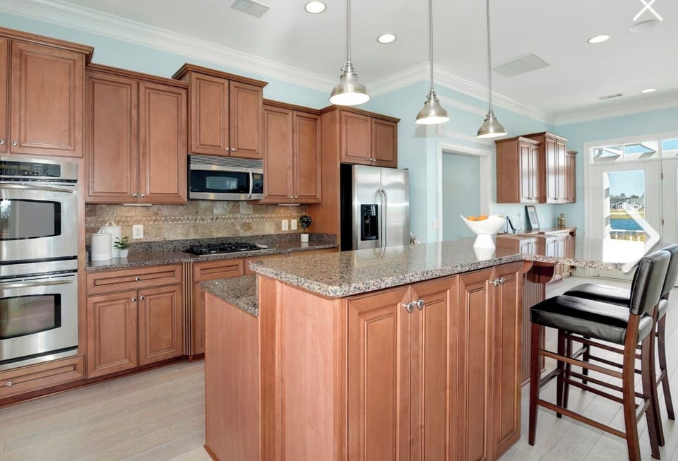 Kitchen Island seats 2