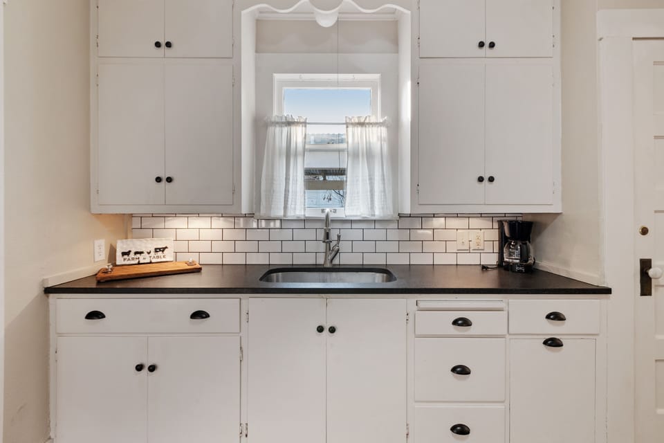 Kitchen sink