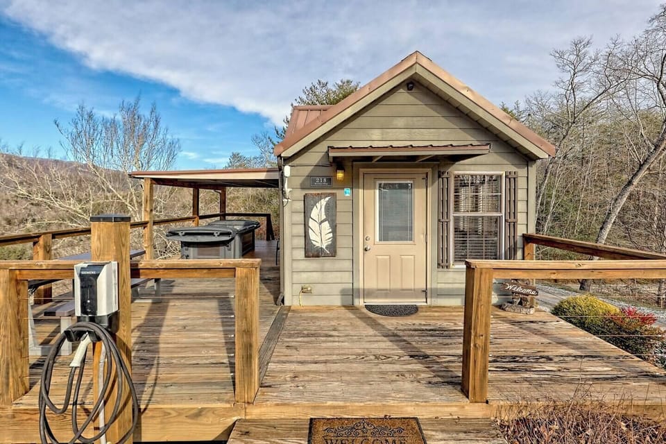 Tiny home with a mighty view