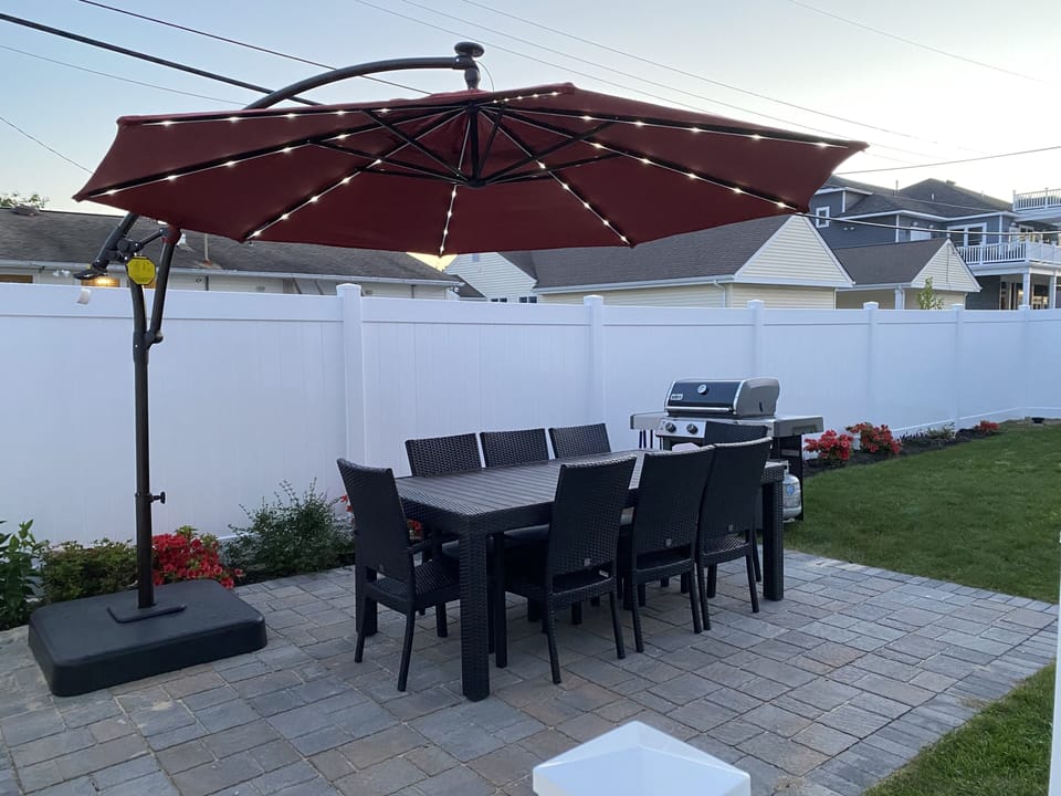 Paver patio / furniture / Weber BBQ / umbrella, private yard for relaxing!